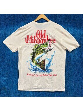Old Milwaukee It Doesnt Get Any Better Than This Beer Tee L